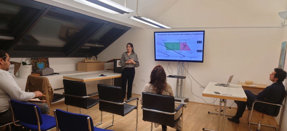 Colombianos en Austria participaron en charla informativa sobre el Sistema de Pensiones austriaco