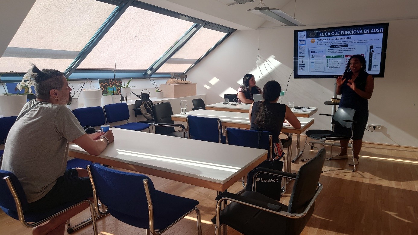 Colombianos en Austria participaron en taller sobre competencias laborales.