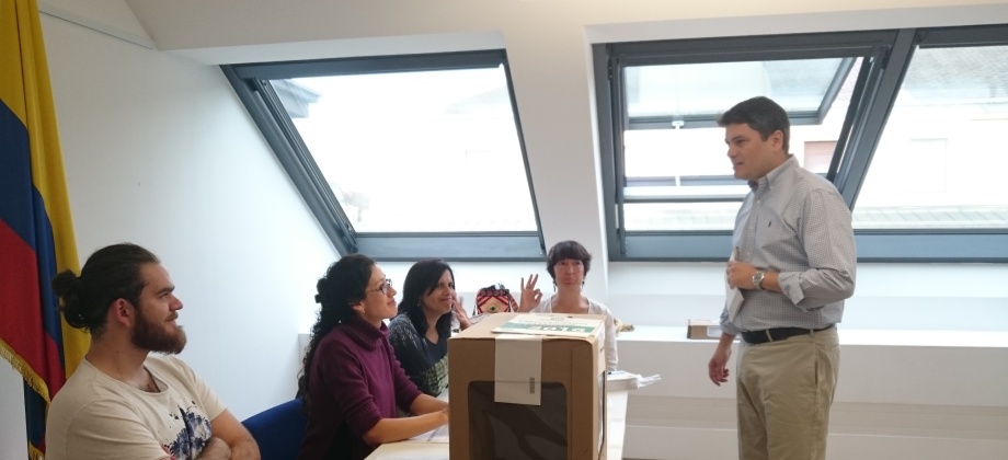 Mesas de votación en Viena registraron jornada del Plebiscito con absoluta normalidad