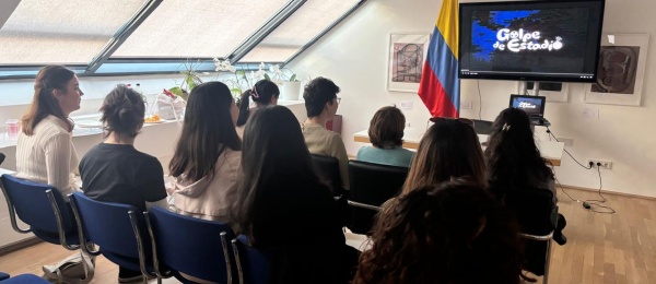 Consulado de Colombia en Viena proyectó la película Golpe de Estadio con ocasión al Día de las Víctimas